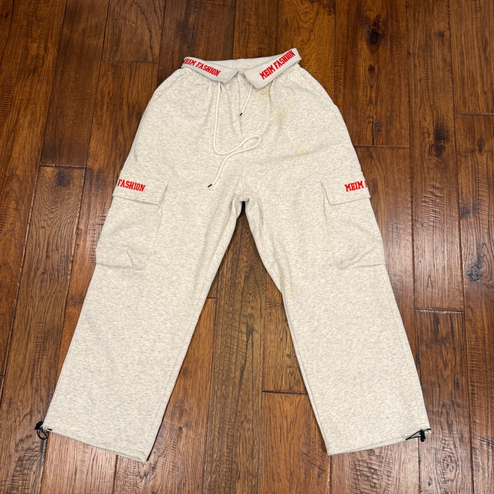 Aelfric Eden Grey and red cargo sweatpants